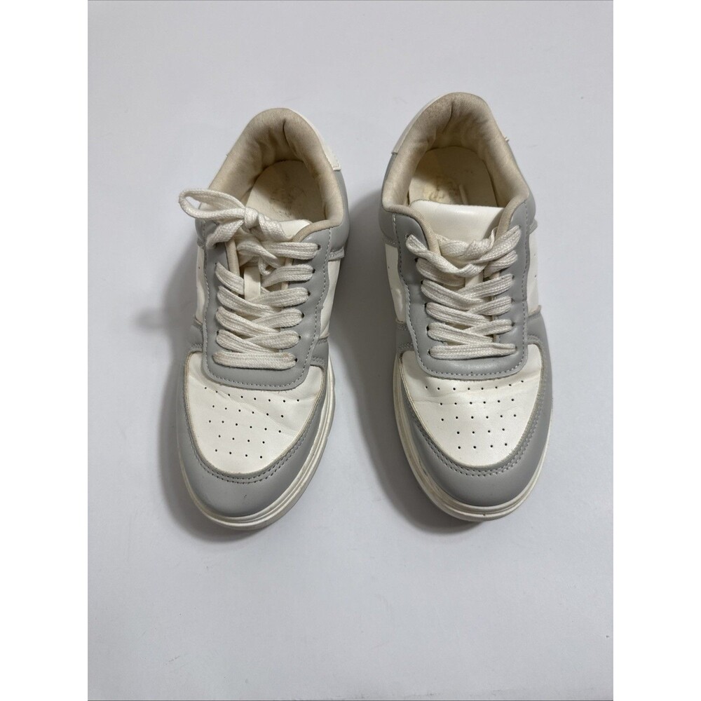 Madden Girl Natlie Sneakers Womens Size 7M White Grey Preowned